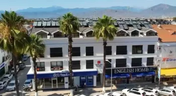 شقة دوبلكس جميلة تحتوي على غرفتي نوم في مركز Fethiye
